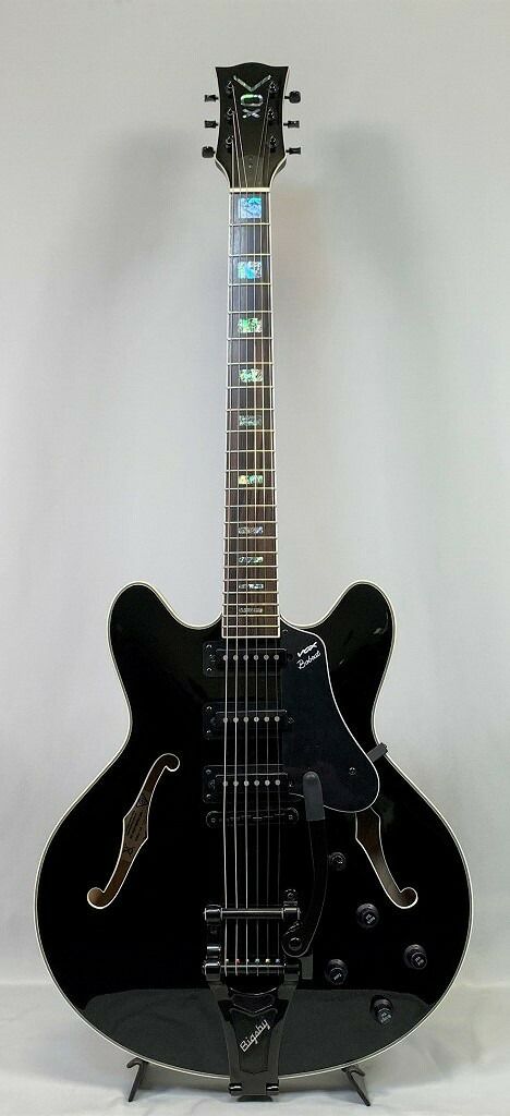 VOX BC-S66B Jet Black Bobcat S66 with Bigsbyボックス