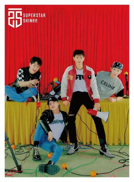 【SHINee】「SUPERSTAR(完全生産限定盤A-PhotoEdition-)」【ビッグサイズポストカード（B5サイズ）付き】[イオンモール茨木店]