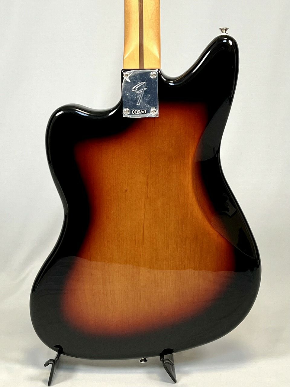 Fender Player II Jaguar 3 Color Sunburstボディ裏