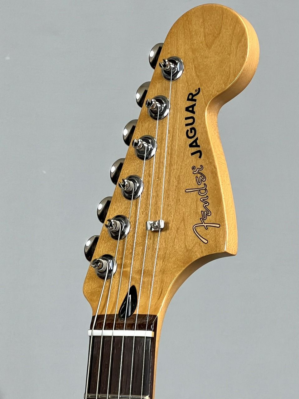 Fender Player II Jaguar 3 Color Sunburstヘッド表