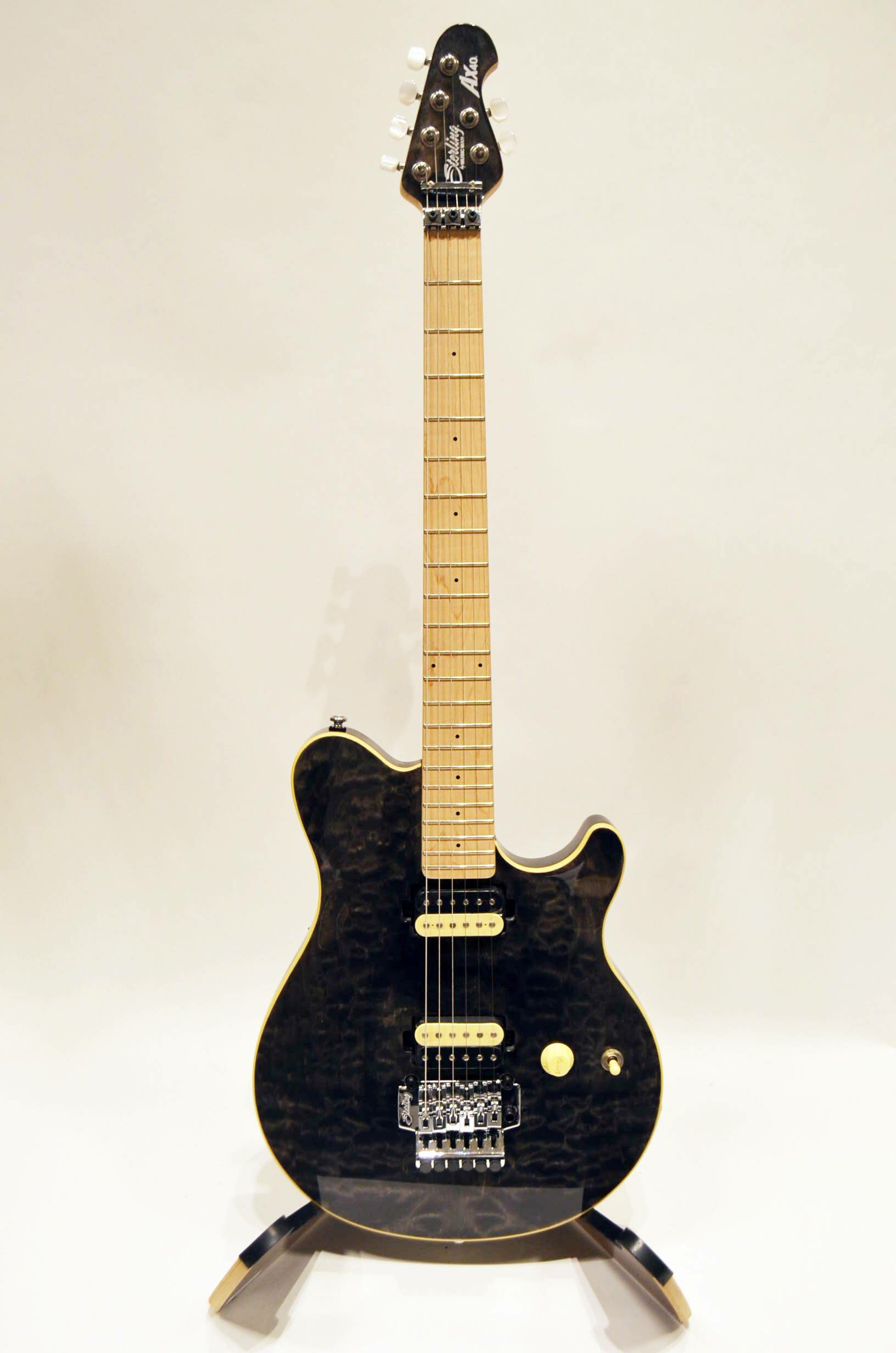 Sterling by MUSICMAN / AXIS AX40 | JEUGIA