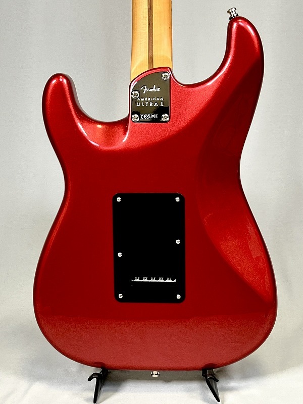 FenderAmericanUltraIIStratocaster#174;,MapleFingerboard,SinisterRed