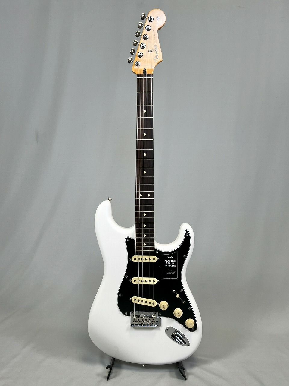 Fender Player II Stratocaster®, Rosewood Fingerboard, Polar White表