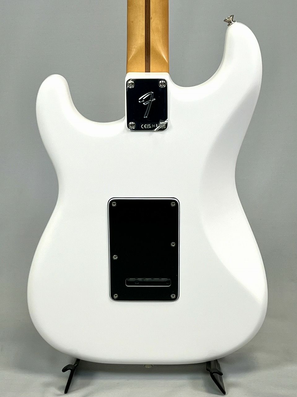 Fender Player II Stratocaster®, Rosewood Fingerboard, Polar Whiteボディ裏
