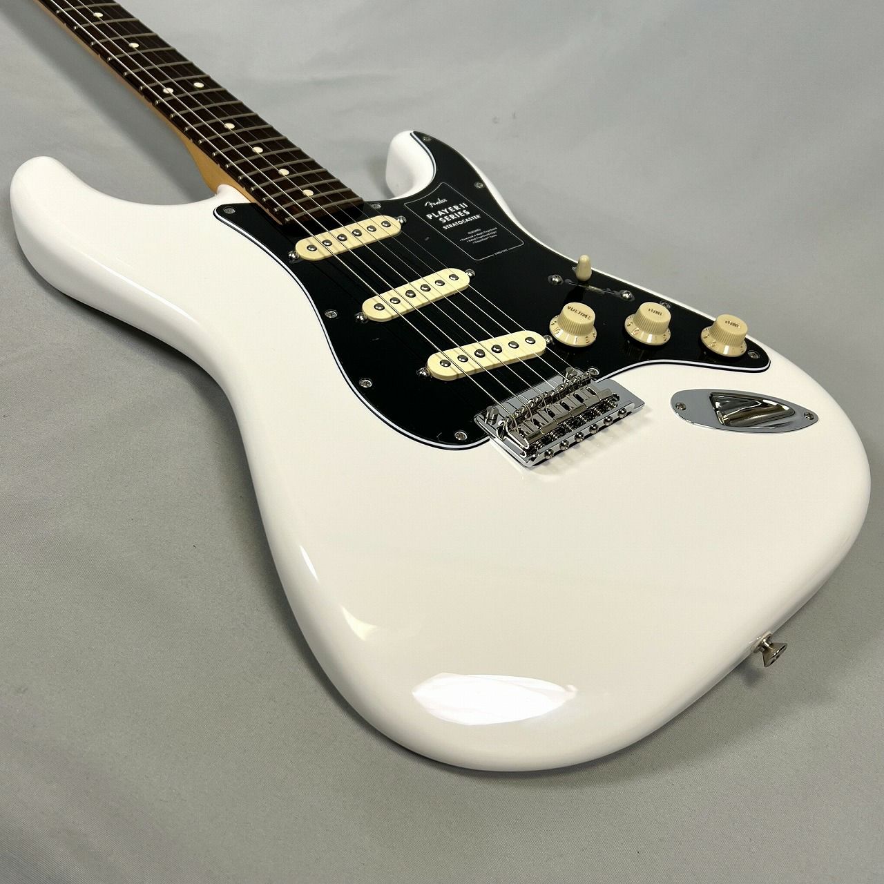 Fender Player II Stratocaster®, Rosewood Fingerboard, Polar White