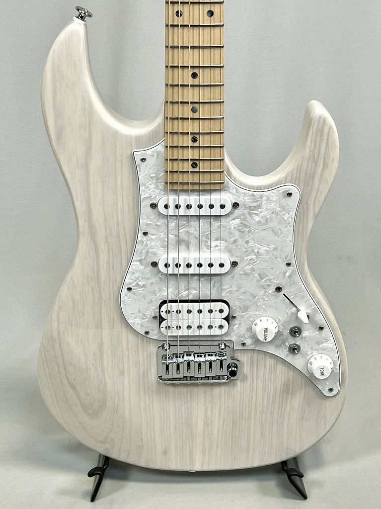 FGN EOS2-ASH-M/WB (White Blonde) Expert ODYSSEY