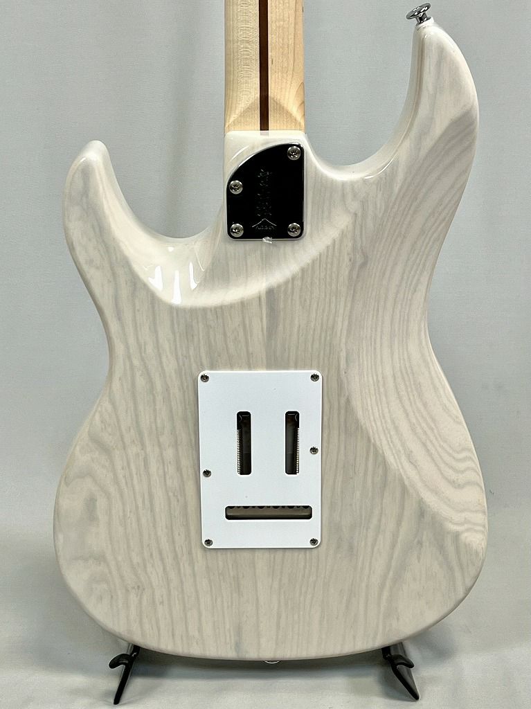 FGN EOS2-ASH-M/WB (White Blonde) Expert ODYSSEY