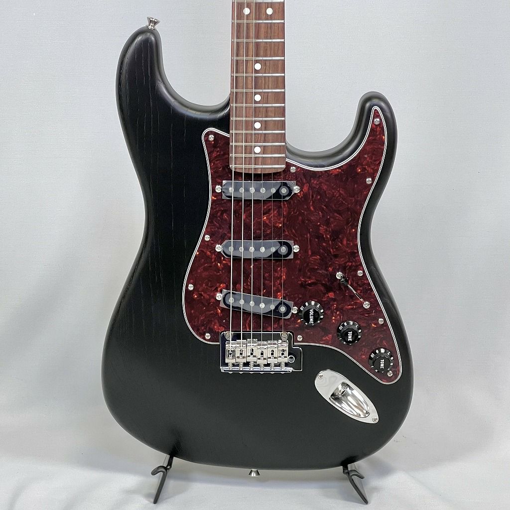 Fender Made in Japan Limited Stratocaster®, Raw Ash Black