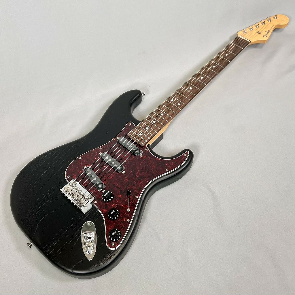 Fender Made in Japan Limited Stratocaster®, Raw Ash Black