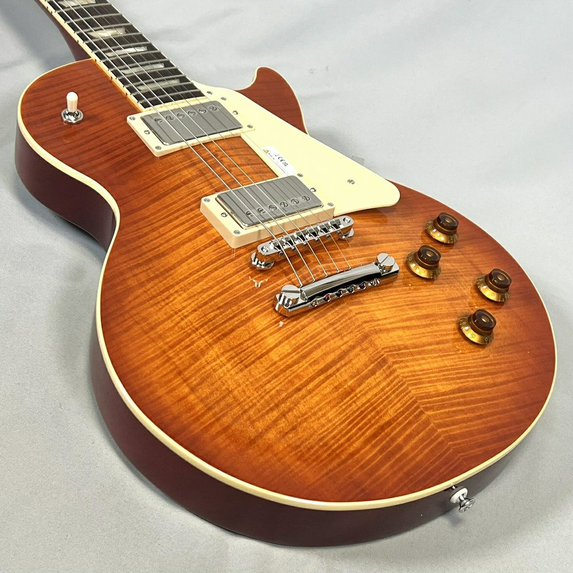 FGN NLS200RFM-FCB (Faded Cherry Burst)