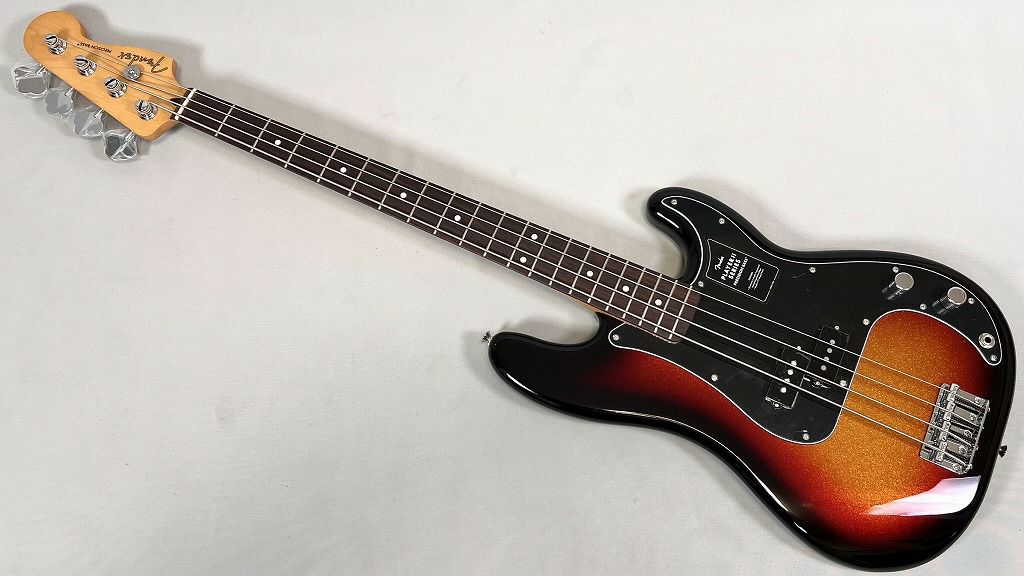 Fender Limited Edition Player II Precision Bass®, Rosewood Fingerboard, Sparkle 3-Color Sunburst