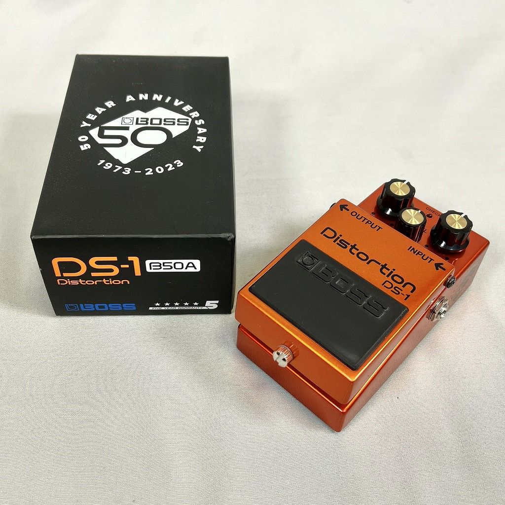 Boss DS-1-B50A Distortion(50th Anniversary)の箱と本体
