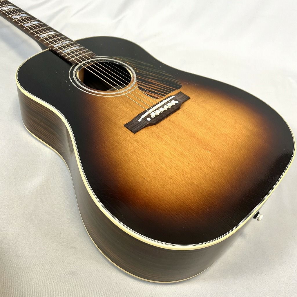 GibsonCustomShopMurphyLab1942BannerSouthernJumbo左側面から