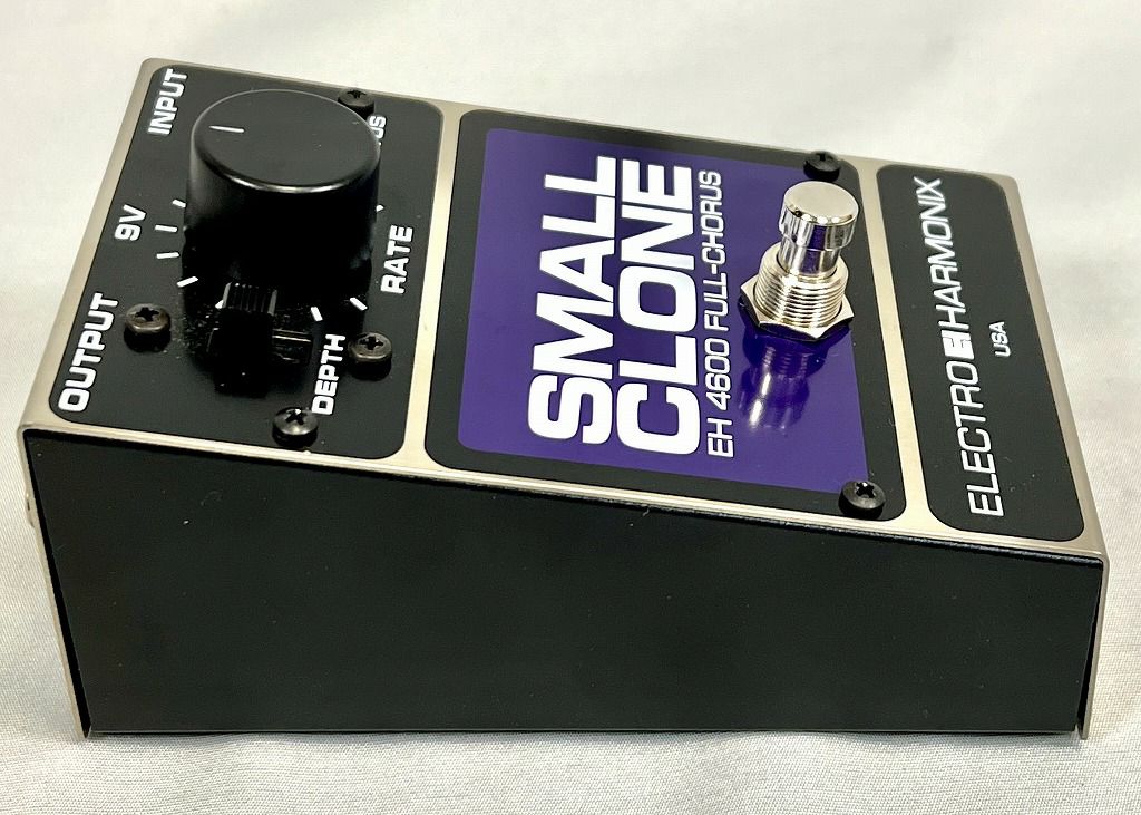 electro-harmonix Small Clone左から