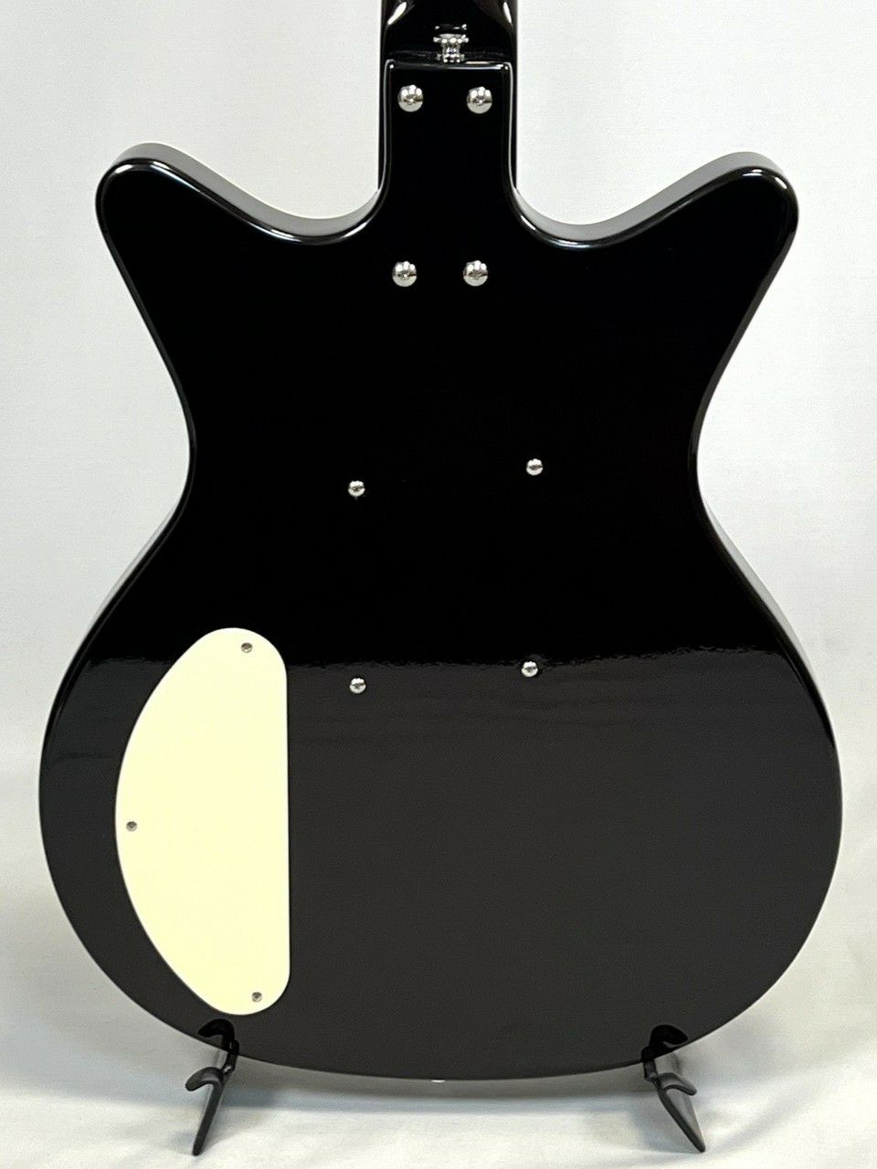 DANELECTRO FIFTY NINER RED ボディ裏