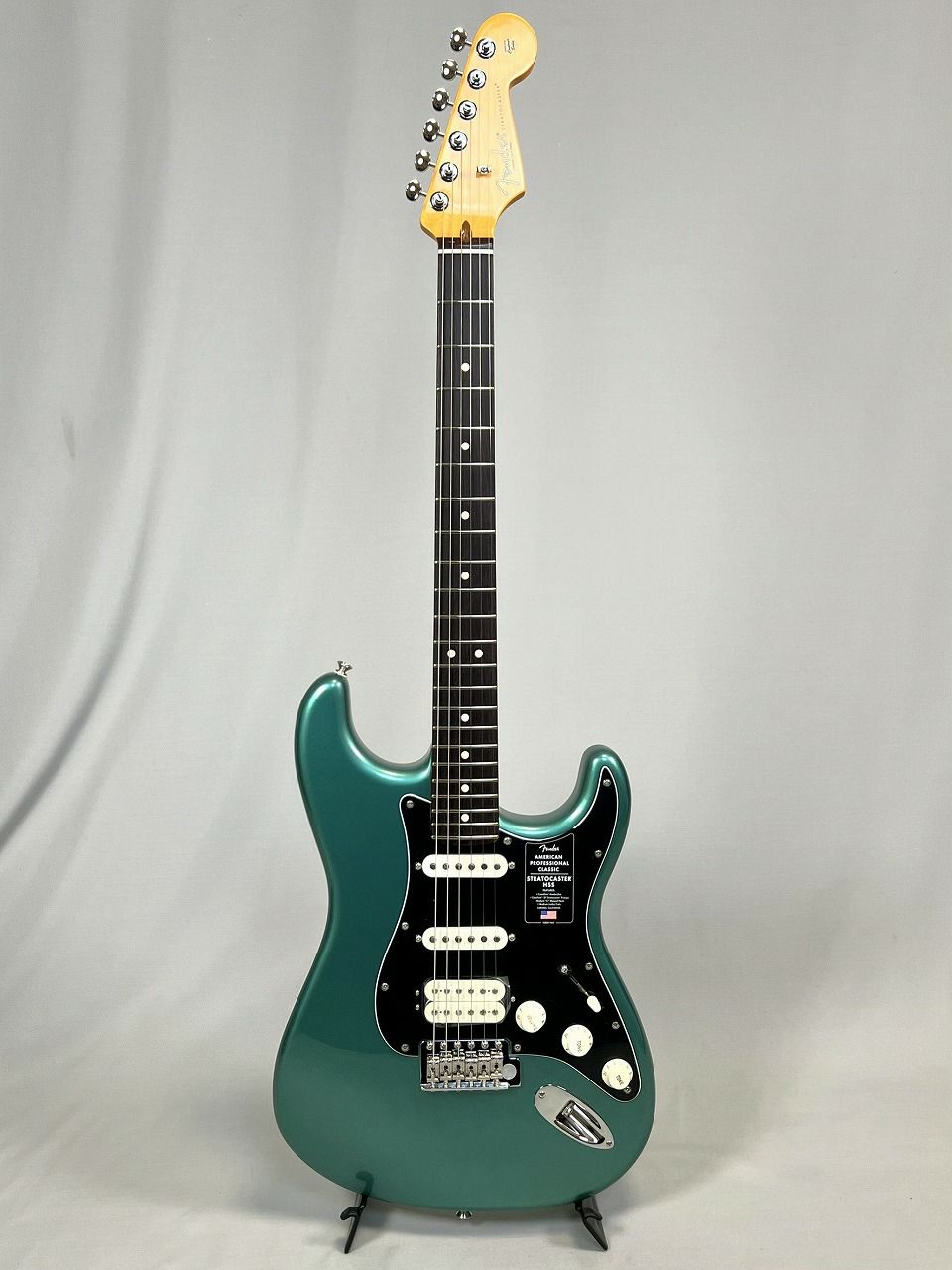 FenderAmericanProfessionalClassicStratocaster®HSS,RosewoodFingerboard,FadedSherwoodGreenMetallic表