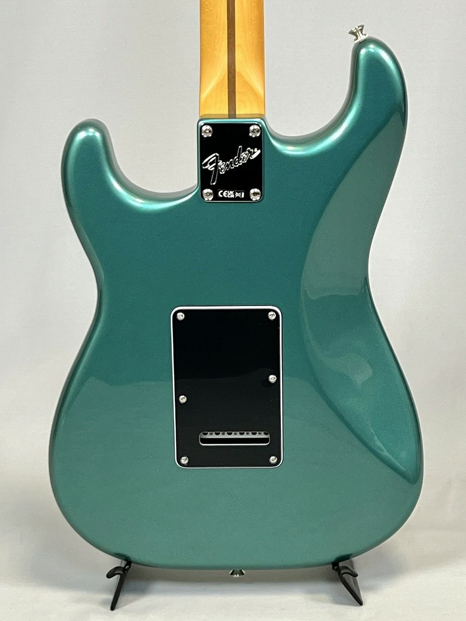 FenderAmericanProfessionalClassicStratocaster®HSS,RosewoodFingerboard,FadedSherwoodGreenMetallicボディ裏