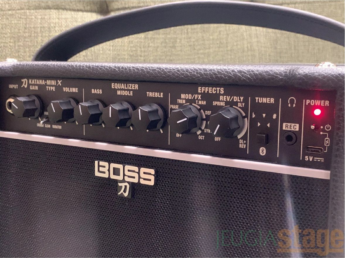 BOSS KATANA-MINI X / KTN-MINI X Guitar Amplifier 当店撮影画像・コントロールパネル部