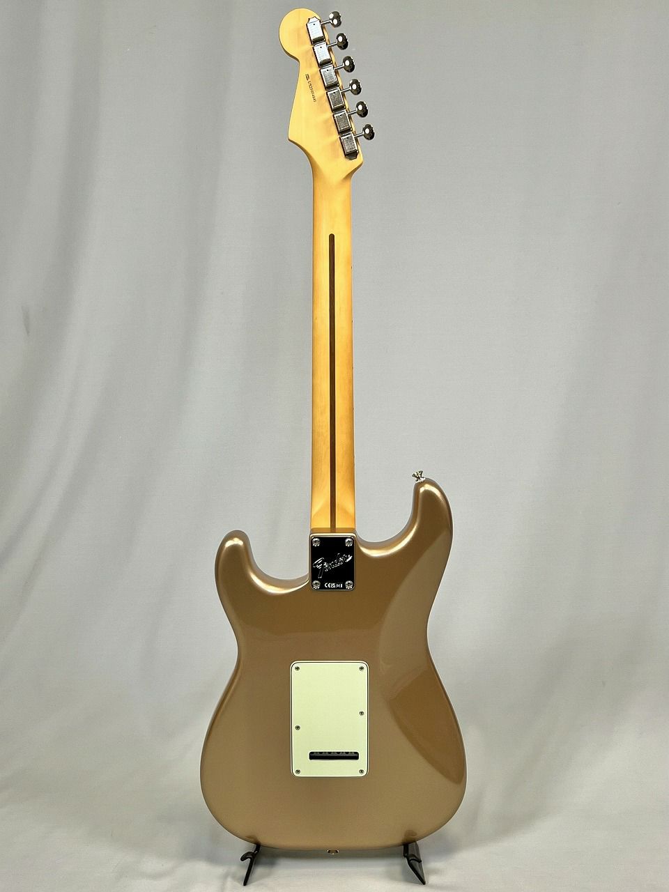 Fender American Professional Classic Stratocaster®, Maple Fingerboard, Faded Firemist Gold裏