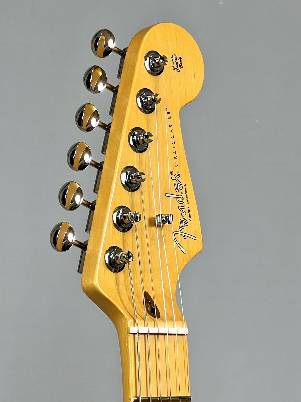 Fender American Professional Classic Stratocaster®, Maple Fingerboard, Faded Firemist Goldヘッド表
