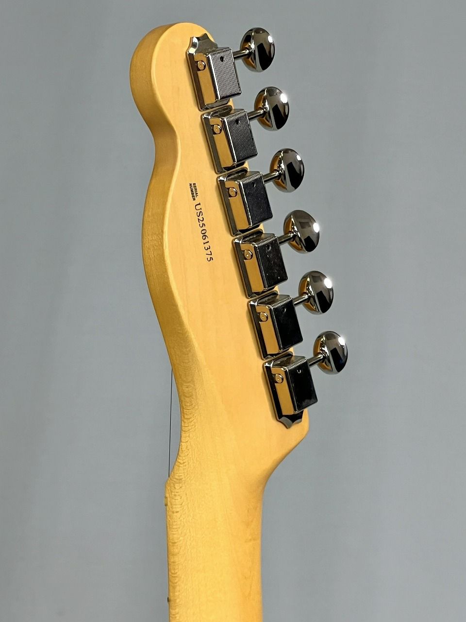 Fender American Professional Classic Telecaster®, Maple Fingerboard, Butterscotch Blondeヘッド裏