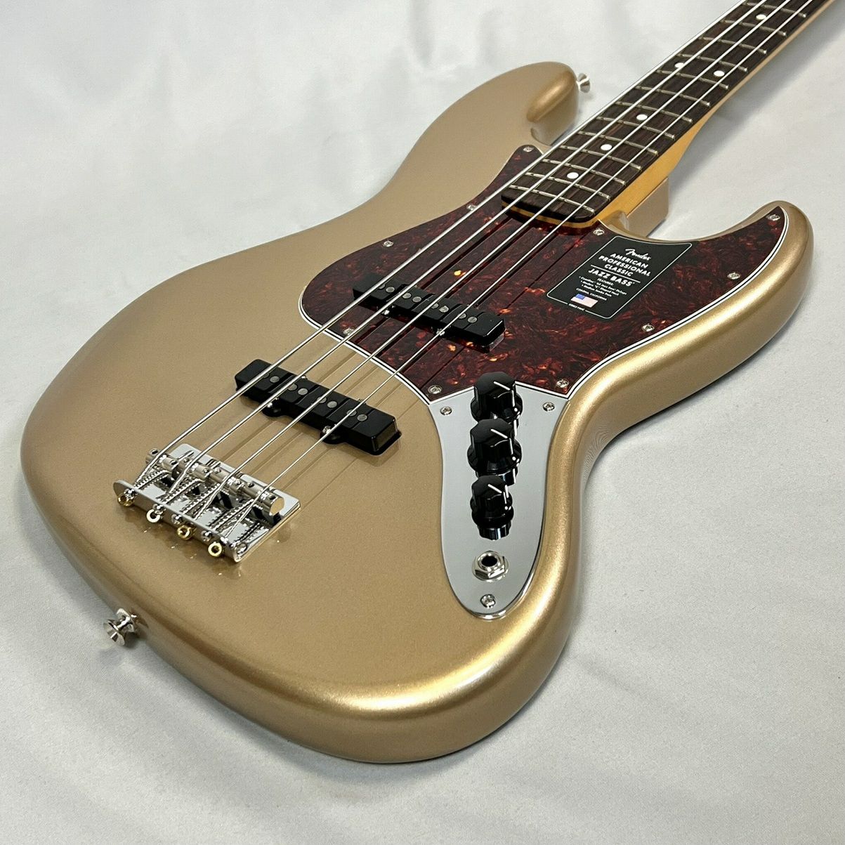 Fender American Professional Classic Telecaster®, Maple Fingerboard, Butterscotch Blonde