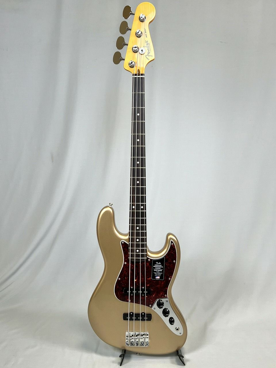 Fender American Professional Classic Telecaster®, Maple Fingerboard, Butterscotch Blonde表