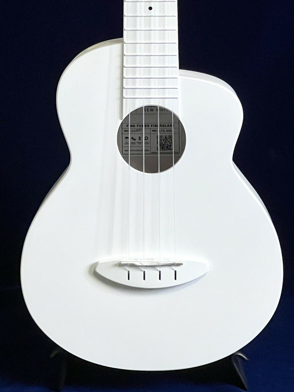 aNueNueLYRAFineTuneFiberGlassLFG-NW(NewWhite)ボディ表