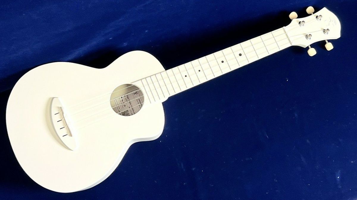 aNueNueLYRAFineTuneFiberGlassLFG-NW(NewWhite)