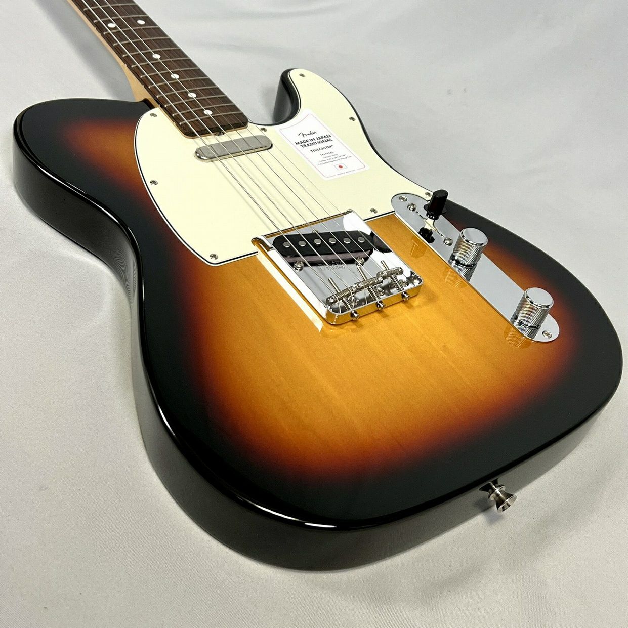 Fender Made in Japan Traditional 60s Telecaster®, Rosewood Fingerboard, 3-Color Sunburst