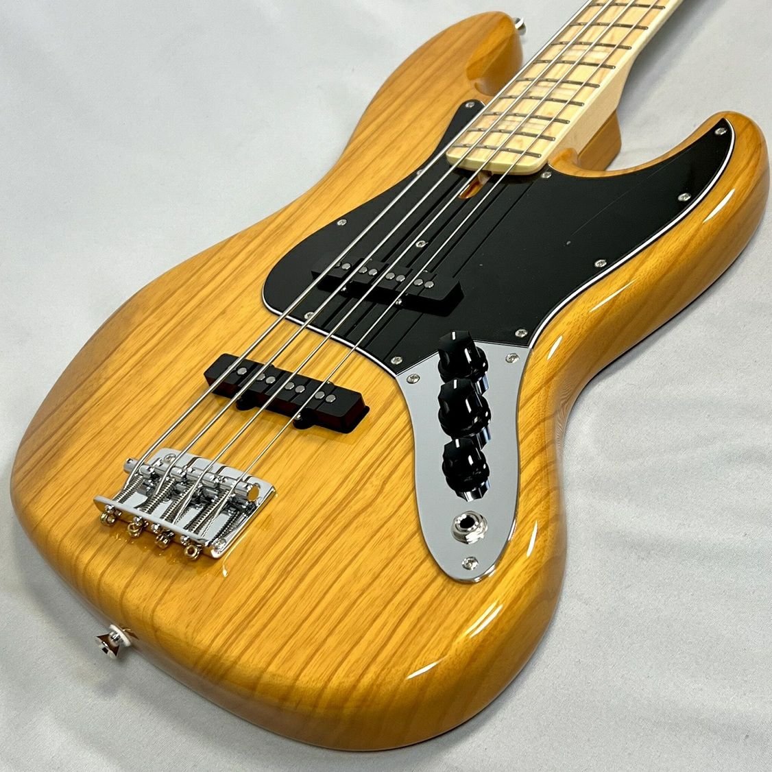 FGN NJB100MBAH-VNT