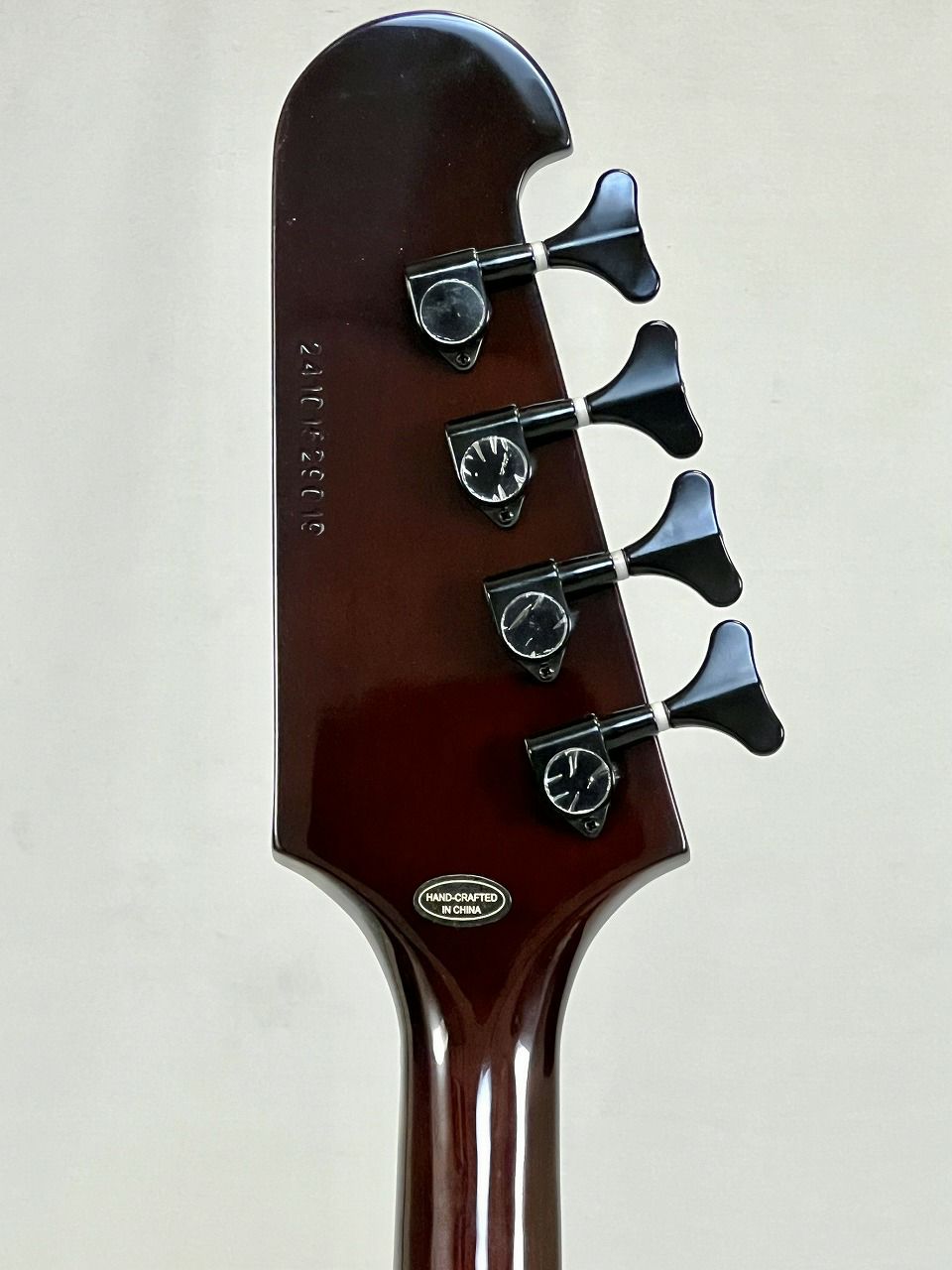 Epiphone Thunderbird IV Reverse VSヘッド裏