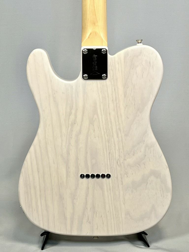 FGN Neo Classic NTE100RAH-WB (White Blonde)ボディ裏