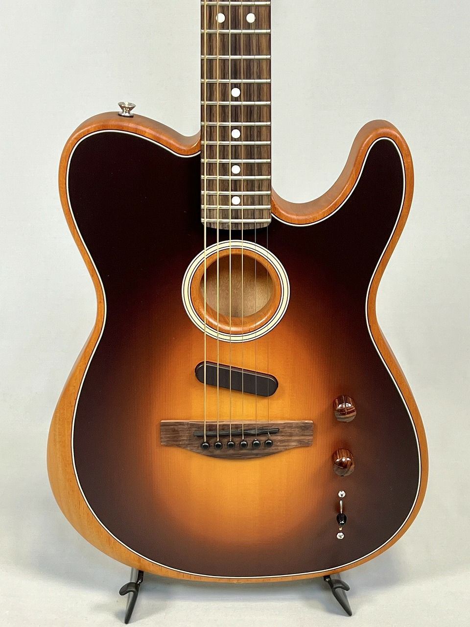 FenderAcoustasonic®PlayerTelecaster®,RosewoodFingerboard,ShadowBurstボディ表