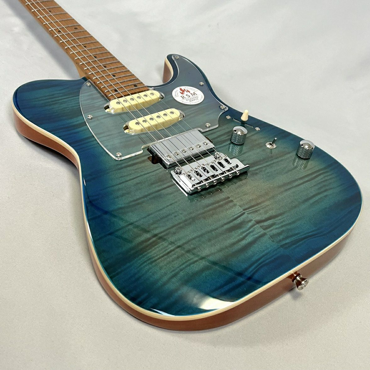 Bacchus TAC24AD-FMH RSM/M BLU-B (Blue Burst)