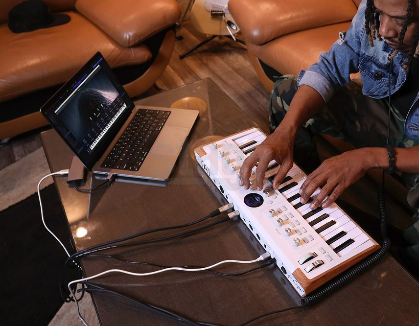 Arturia AstroLab 37