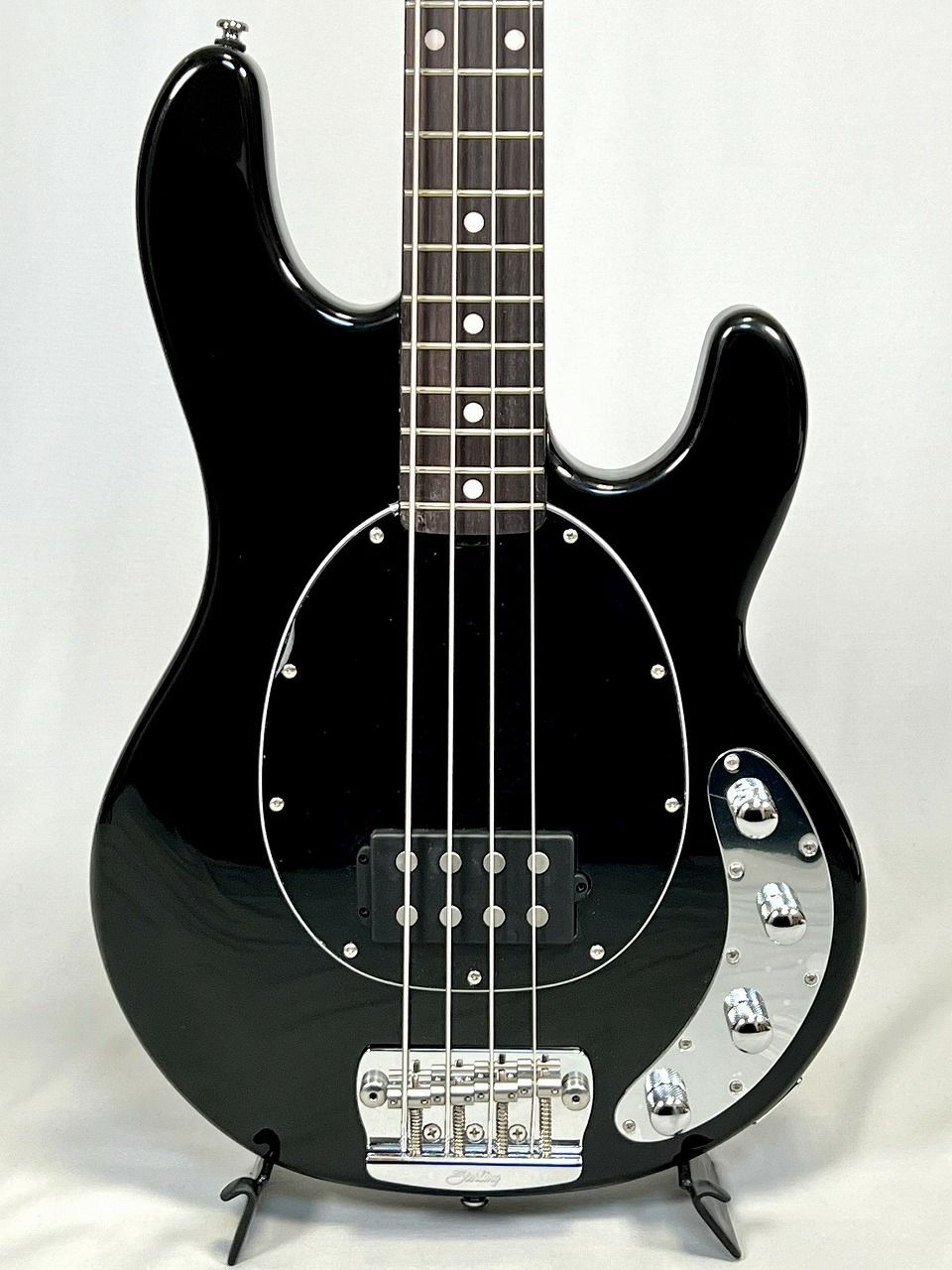 SterlingbyMUSICMANStingRayRAY34Blackボディ表
