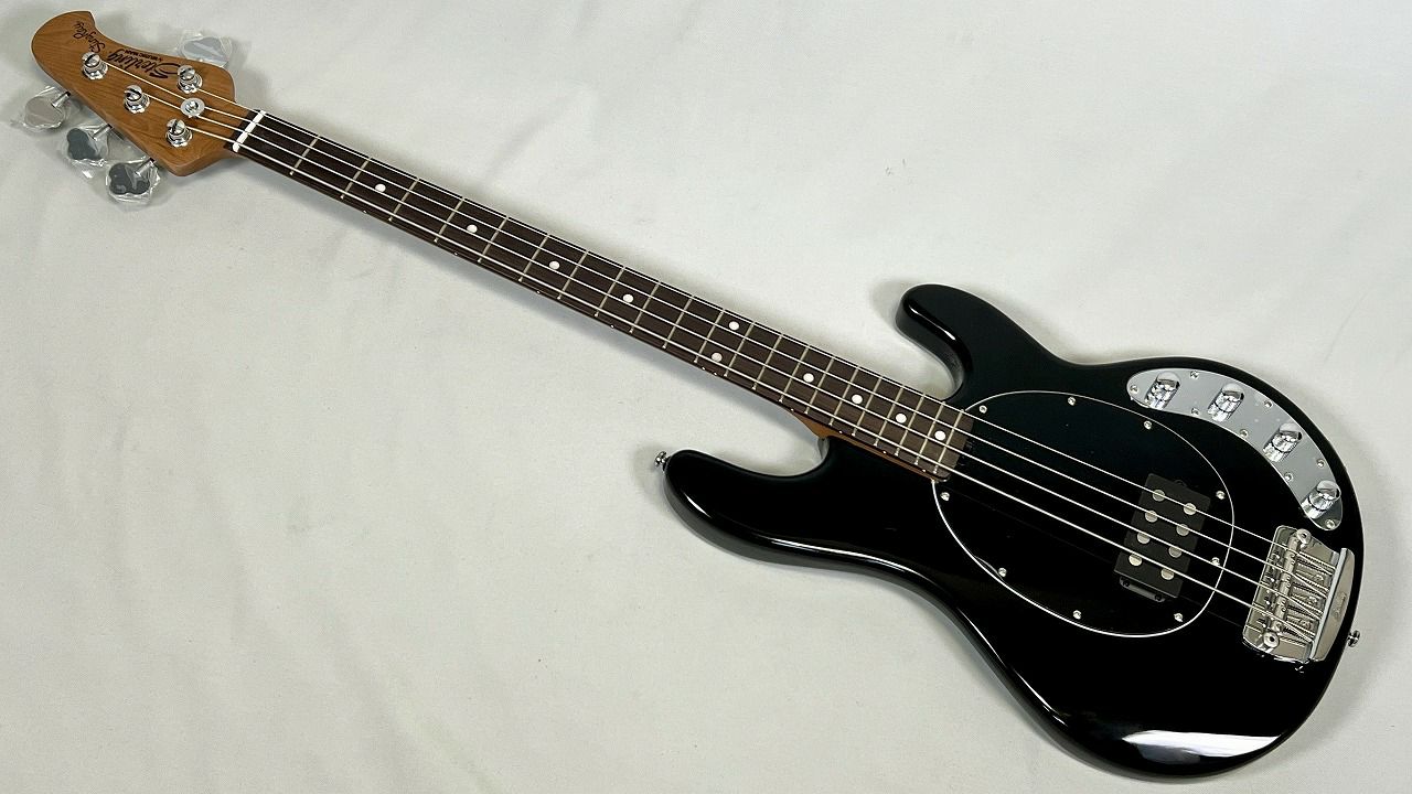 SterlingbyMUSICMANStingRayRAY34Black
