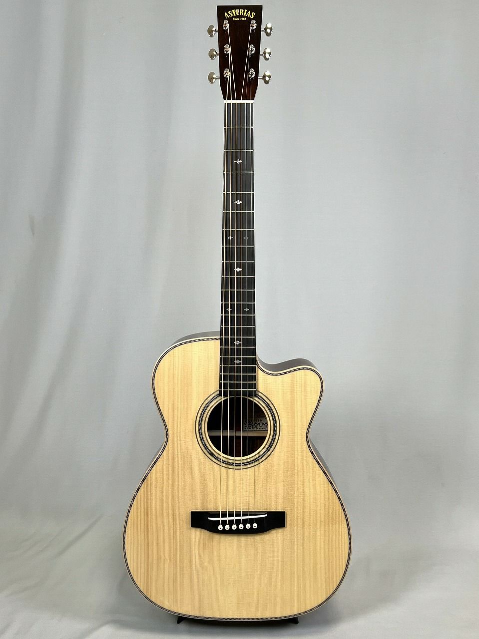 ASTURIASSOLOHERRINGBONE表