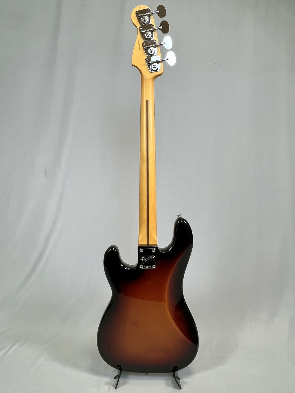 Fender American Professional Classic Precision Bass®, Rosewood Fingerboard, 3-Color Sunburst裏